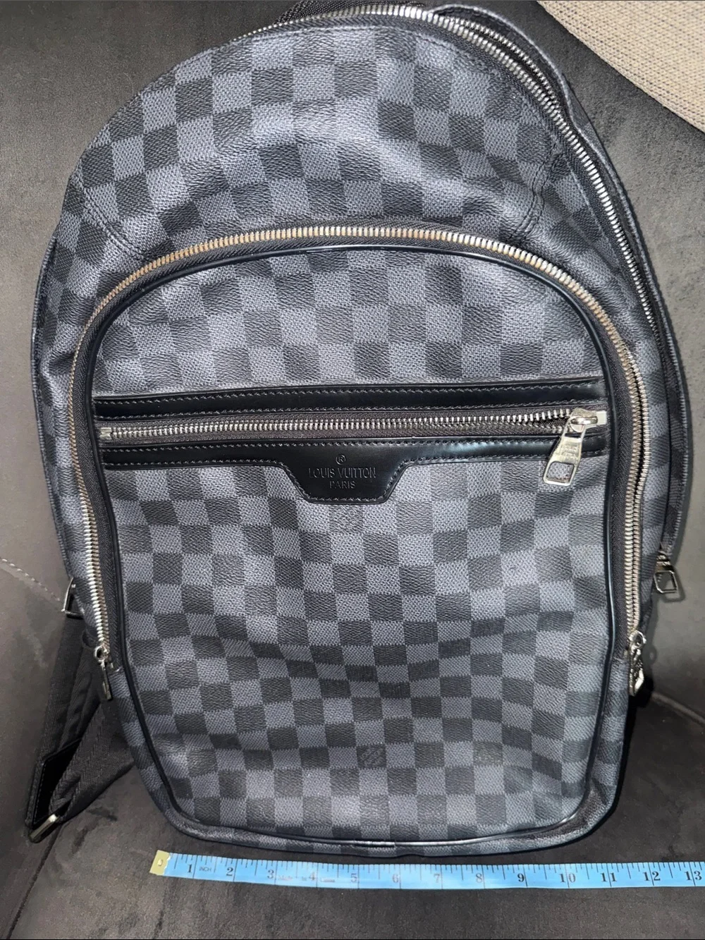 Louis Vuitton classic louis